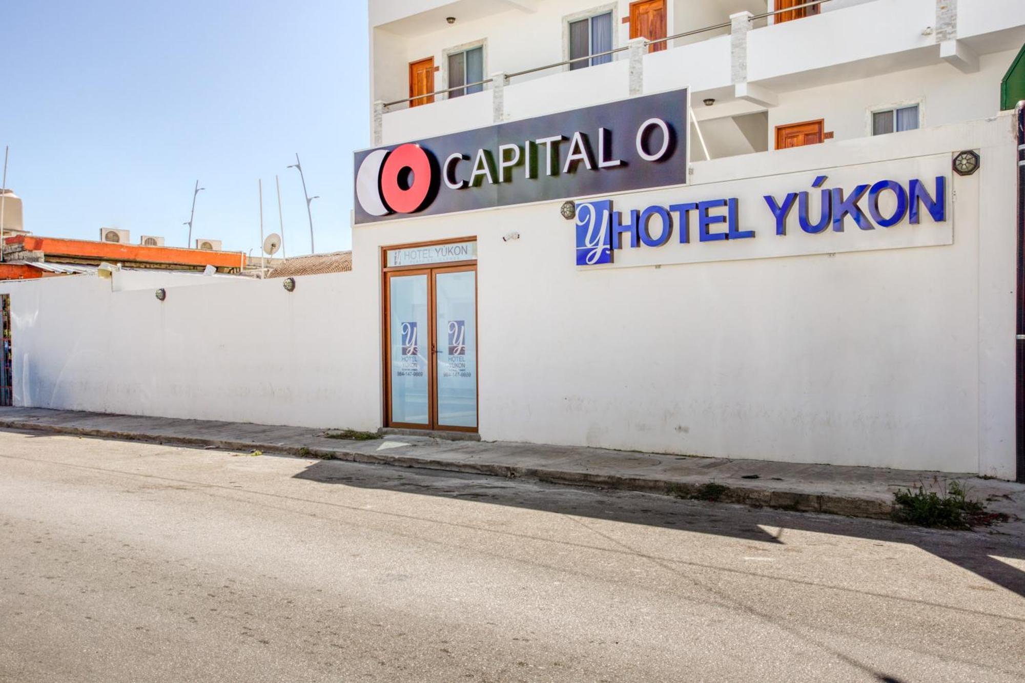 Capital O Hotel Yukon Playa del Carmen Exterior photo